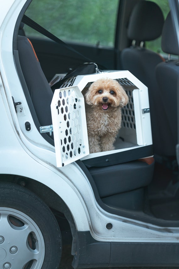 Transportín de perro para coche de aluminio