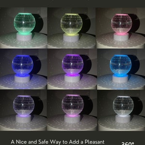 K&ouml;nnte beinhalten: Neun verschiedene Farbvarianten eines Stimmungs-LED-Lichts mit Discokugel-Design. Das Licht befindet sich auf einem wei&szlig;en Sockel und strahlt ein farbiges Leuchten ab. Der Text "Color Mood LED Light for Creating a Cool Atmosphere" befindet sich oben im Bild. Der Text "A Nice and Safe Way to Add a Pleasant Scent to Your Room - No open Fire or Flame" befindet sich unten im Bild. Ein 360-Grad-Symbol befindet sich ebenfalls unten im Bild.