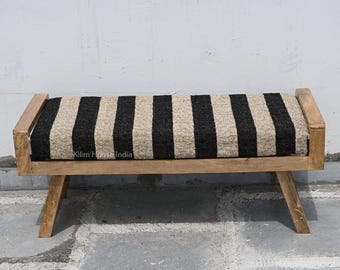 Banco Kilim hecho a mano / Banco tapizado a rayas blancas y negras / Banco de madera para la entrada / Asiento de estilo rústico bohemio / Banco para zapatos de pasillo