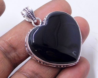 Ciondolo a forma di cuore in argento sterling fatto a mano: pietra di onice nero
