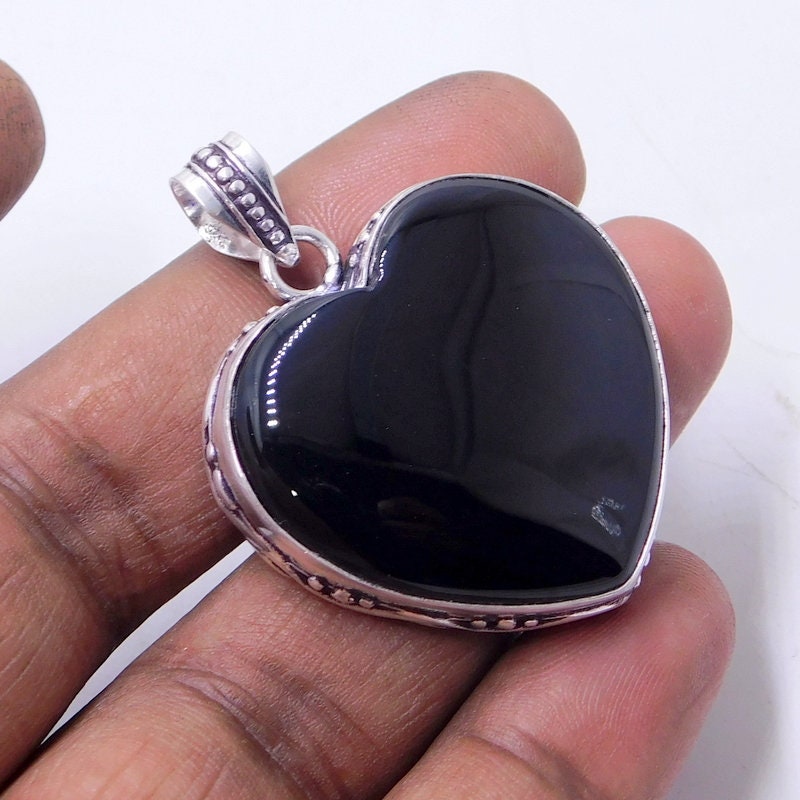 Sterling Silver Onyx Heart Pendant in Black | Stewart Dawsons