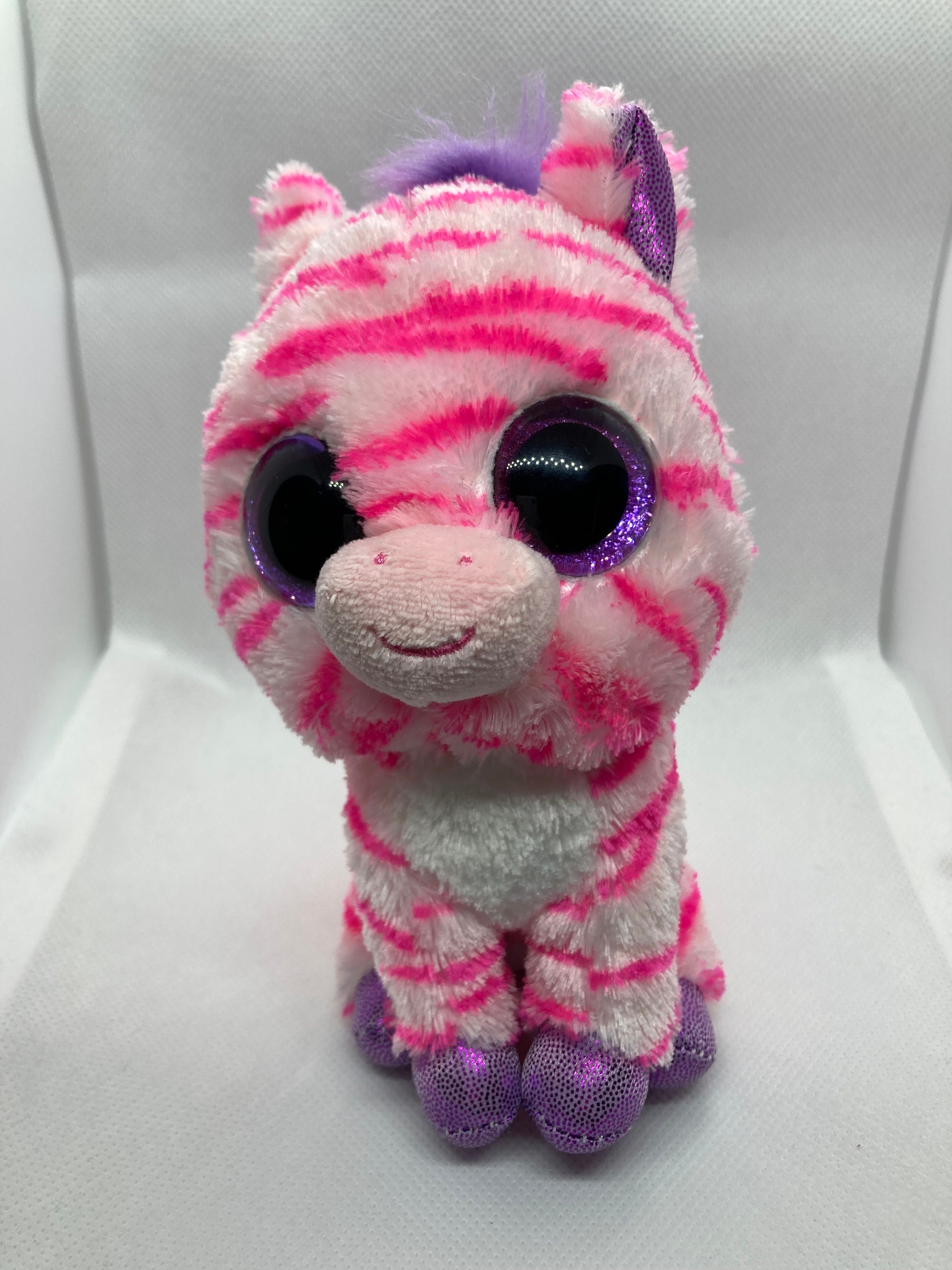 Ty 6 Beanie Boo Zazzy the Zebra, Rare/retired 