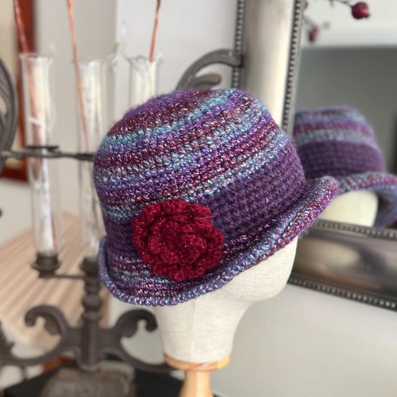 Chunky Crochet Cloche Beanie: Purple Wool Winter Hat with Red Flower