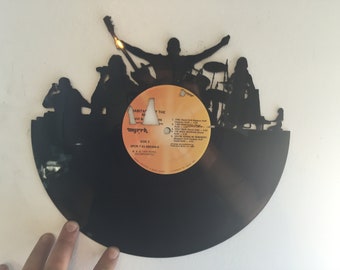 Rock and Roll Rockband Schallplatte Kunst geschnitten aus einer tatsächlichen Schallplatte