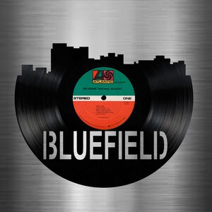 Carte d'art pour disque vinyle Bluefield West Virginia Skyline découpée à partir d'une véritable horloge disque vinyle