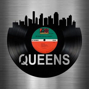 Carte d'art pour disque vinyle Queens New York Skyline découpée à partir d'une véritable horloge disque vinyle