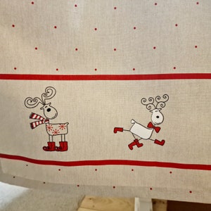 Festive Tablecloth with Nordic Theme for Christmas Dinner