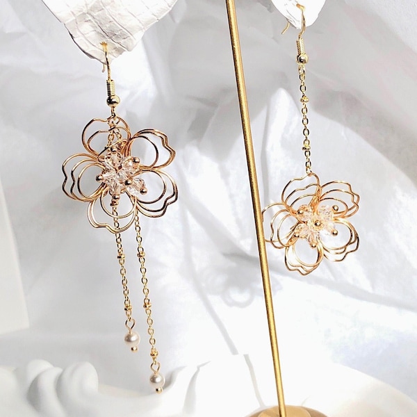 Gold Wire Wrapped Flower Earring, Lightweight Asymmetric floral Earring, Long Dangle Flower Earring, Unique Flower Metal Art Jewelry