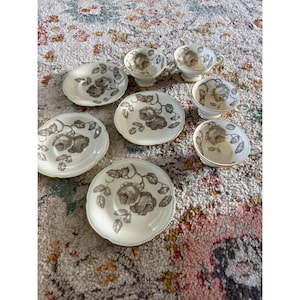 Castleton Gloria - Etsy