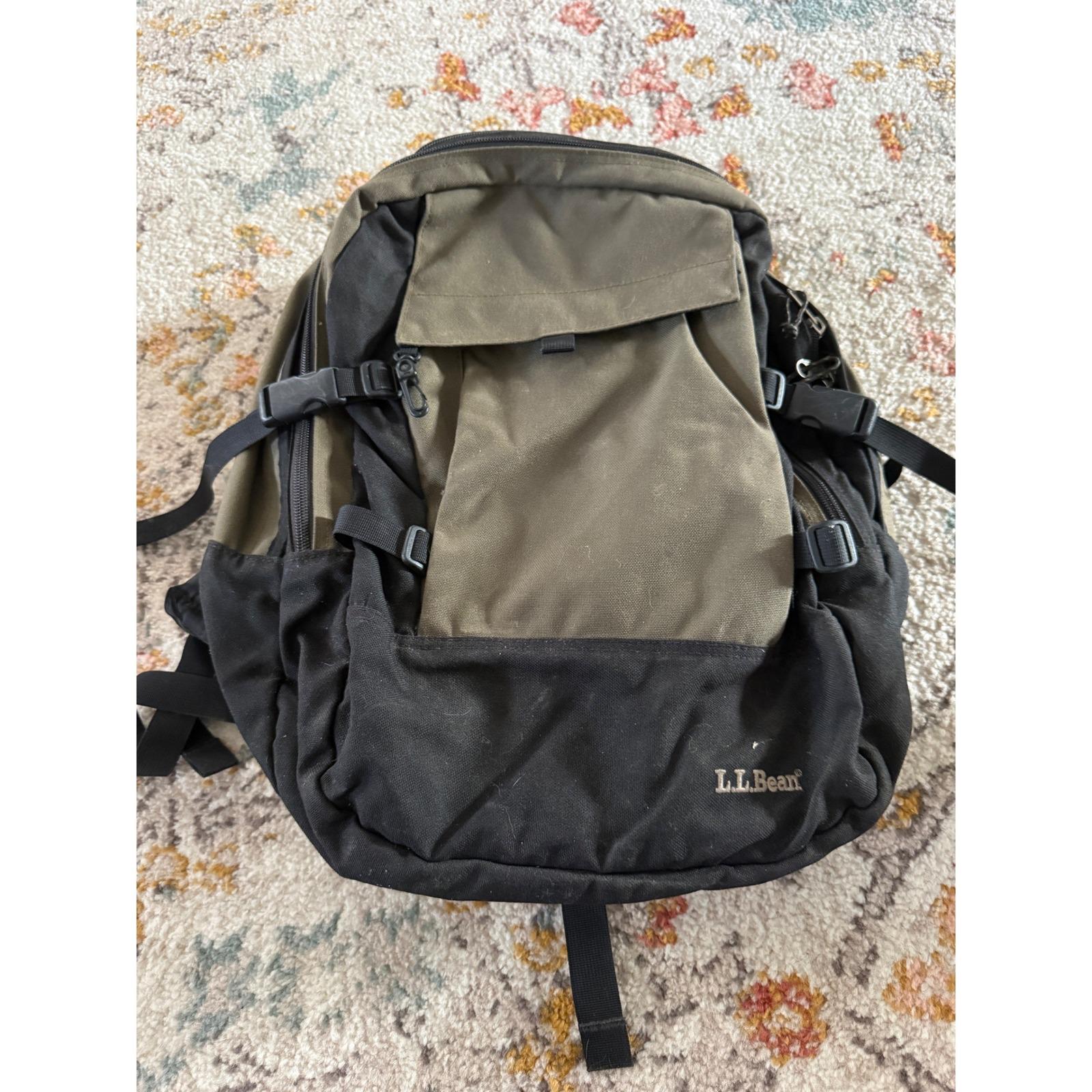 LL Bean vintage Backpack daypack crossbody shoulder bag canvas hiking 1980’s Vintage LL Bean Canvas Leather Crossbody Flap Messenger  main image 4