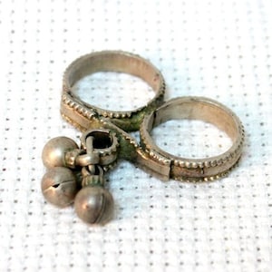 Traditional silver jewelry | Tribal Indian jewelry | old vintage unique tribal jewelry | vintage silver ring |solid silver vintage ring