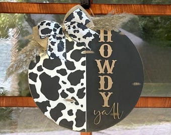 Accroche-porte Howdy : Panneau de bienvenue occidental à imprimé vache