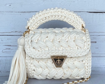 hand woven purse