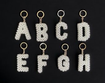 Personalized Pearl Beaded Keychain, Keychain for woman, Wedding Gift for Bridesmaids, Custom Pearl Letter Keychain, Housewarming Gift