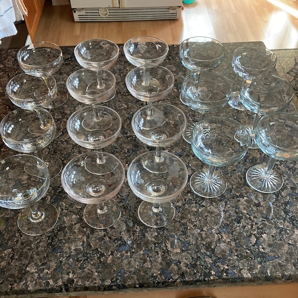 Copas de champán vintage, estilo cupé de mediados de siglo 3 estilos