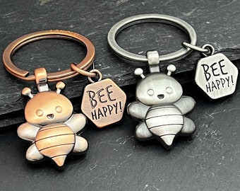 LANOLU Keychain Bee Happy, Encouraging Gift, Lucky Charm Keychain Happiness, Gardener Gifts, Bee Metal