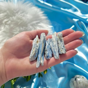 1 piece raw blue kyanite | blue kyanite | natural blue kyanite | kyanite | rough blue kyanite
