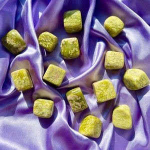 serpentine tumble | polished serpentine | natural serpentine |