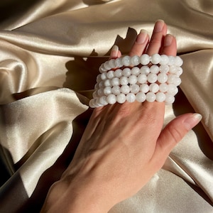 white moonstone bracelet | white moonstone jewelry | moonstone bracelet | white crystal beaded bracelet | crystal jewelry |
