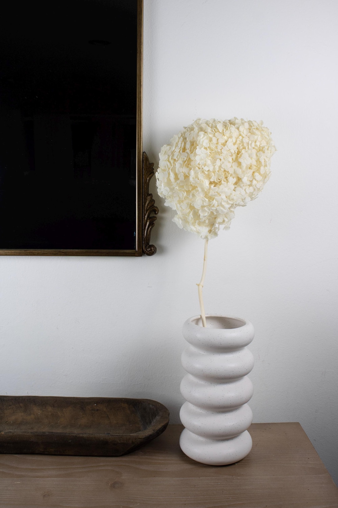 Lot de 3 000 pétales de fleurs d'hortensia séchées blanc ivoire – Pétales de fleurs 100 % naturelles blanc crème pour confettis de mariage, panier de demoiselle d'honneur, décoration de nuit