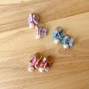 Hortensia parel oorbellen handgemaakt gehaakt elegant