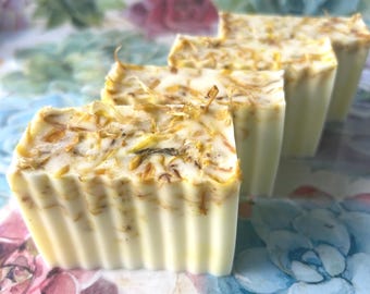 Natürlicher und handgefertigter Calendula Infundierter Bar | Kräuterseife bei Entzündungen | Ziegenmilch | Hautheilung |