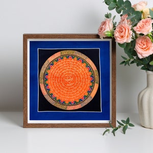 Peinture Mandala Thangka Lotus Mantra | Décoration murale bouddha | Peinture bouddhiste | Art sacré| Népal fait main| Or| Orange| Mur spirituel