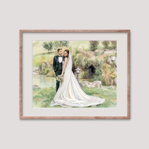 Puede incluir: Pintura de acuarela enmarcada de una pareja de bodas en un jard&iacute;n. La novia lleva un vestido blanco largo y velo, y el novio un esmoquin negro. El fondo presenta vegetaci&oacute;n, un estanque y una linterna de piedra.