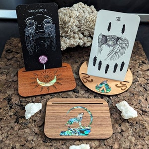 Porte-cartes de tarot avec incrustation de coquillages d'ormeau | Présentoir de cartes de tarot en bois | Porte-cartes de tarot gravé