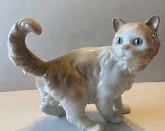 Vintage NAO by Lladró Porcelain Cat Figure