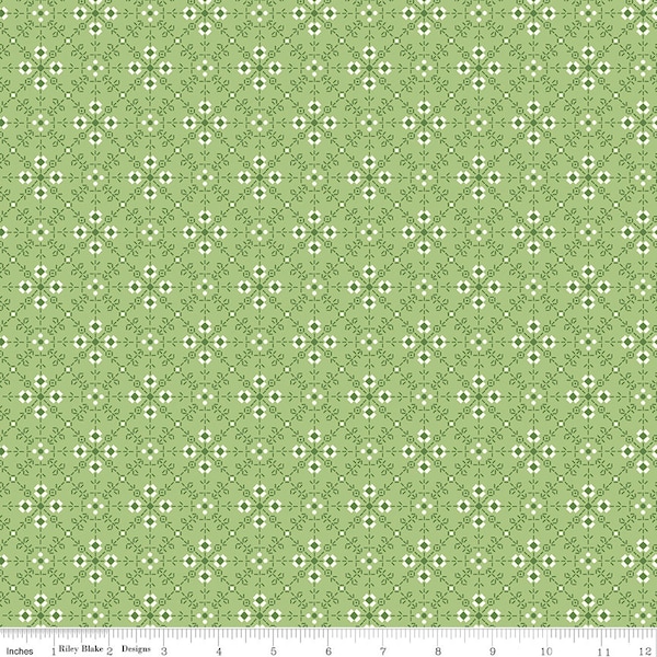 Bee Plaids fabric yardage | Sold by the half yard | by Lori Holt of Bee in My Bonnet for Riley Blake | C12029 | "Granny Apple Homemade"