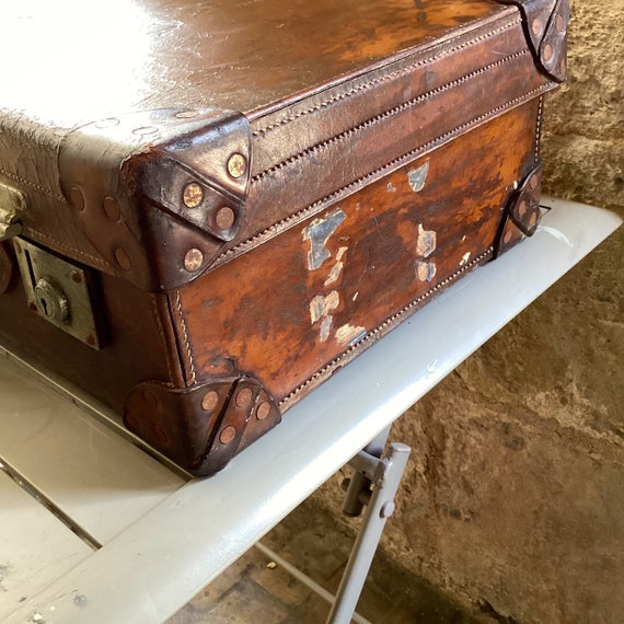 Antique leather gentlemans officers suitcase Vali… - image 8