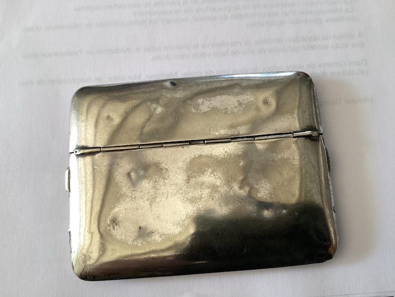 1920s Engine turned button automatic flip top cigarette case image 2