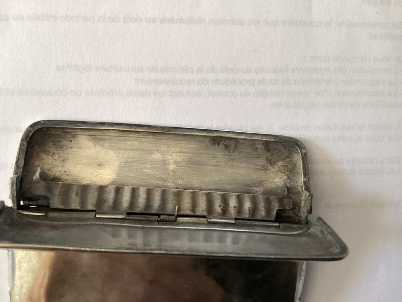 1920s Engine turned button automatic flip top cigarette case image 8