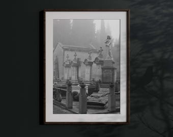 Stampa in bianco e nero di un cimitero: fotografia di un cimitero gotico (download digitale)