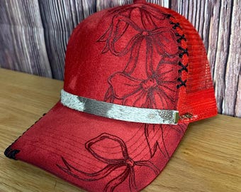 Red Suede Trucker Hat: Freehand Bow Design, Leather Band
