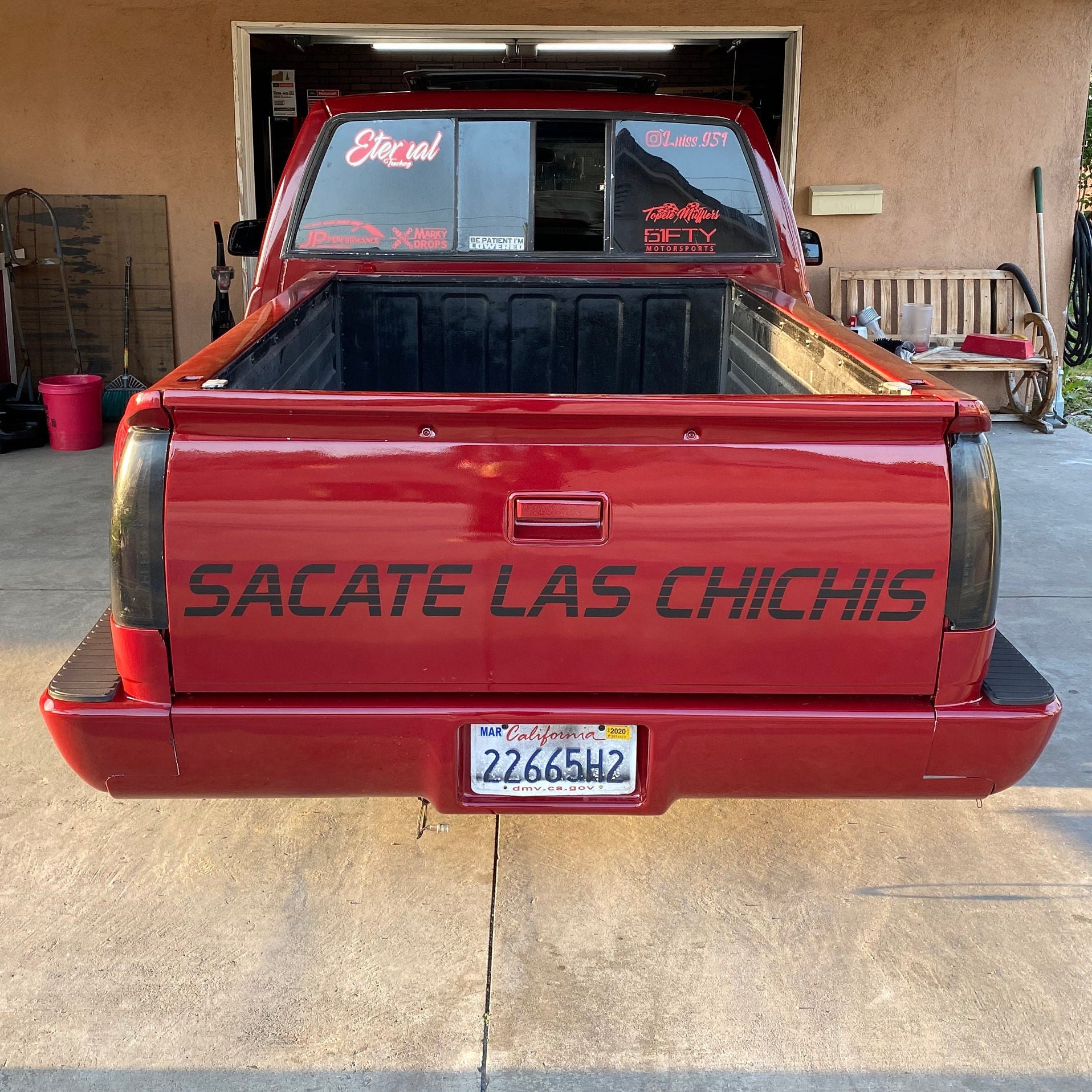 Sacate Las Chichis Tailgate Decal - Etsy