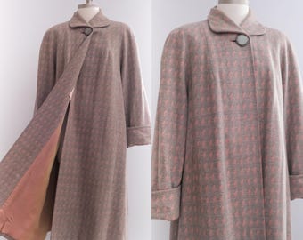 Vintage 1940’s Pink and Grey Swagger Coat • L/XL