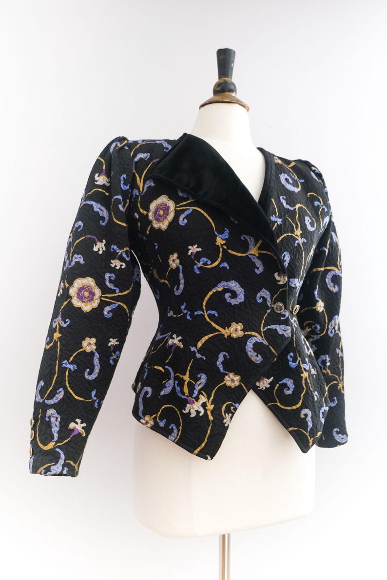 Vintage UNGARO 1980-tals quiltad blommig kavaj • S bild 4
