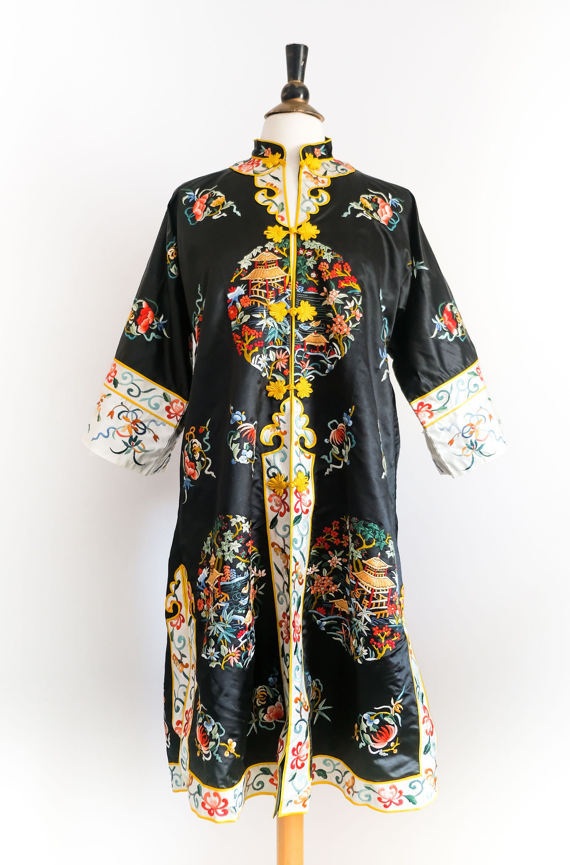 Vintage 1960s Black Chinese Embroidered Satin Floral Robe S/M - Etsy