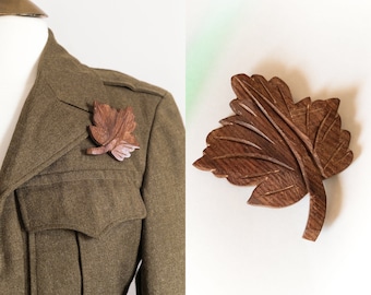 broche à feuilles en bois vintage des années 1940 // Épingle de nouveauté surdimensionnée du milieu du siècle