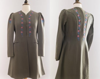 Kurtka z haftowanego materiału twill z motywem kwiatowym w stylu vintage z lat 30./40. XX wieku lub wcześniej • XS/S