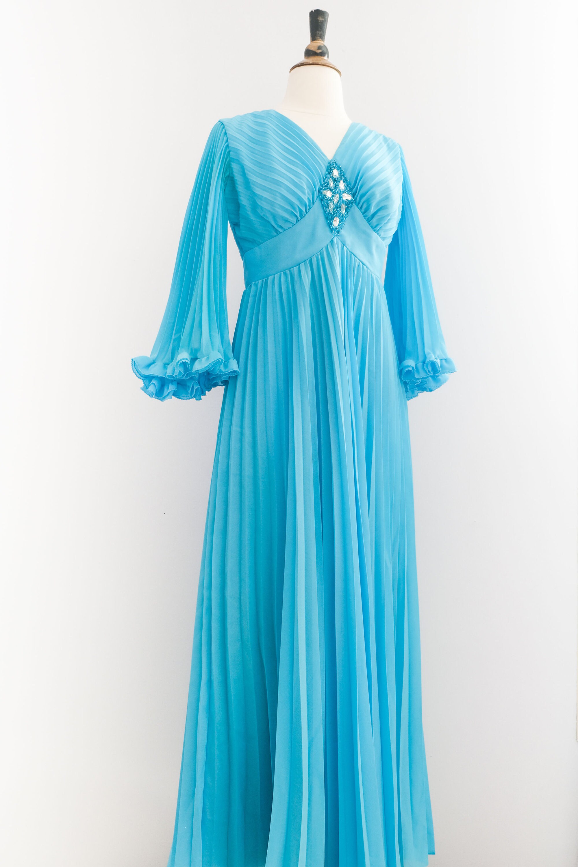 1970s Angel Sleeve Maxi Dress | XS/S/M