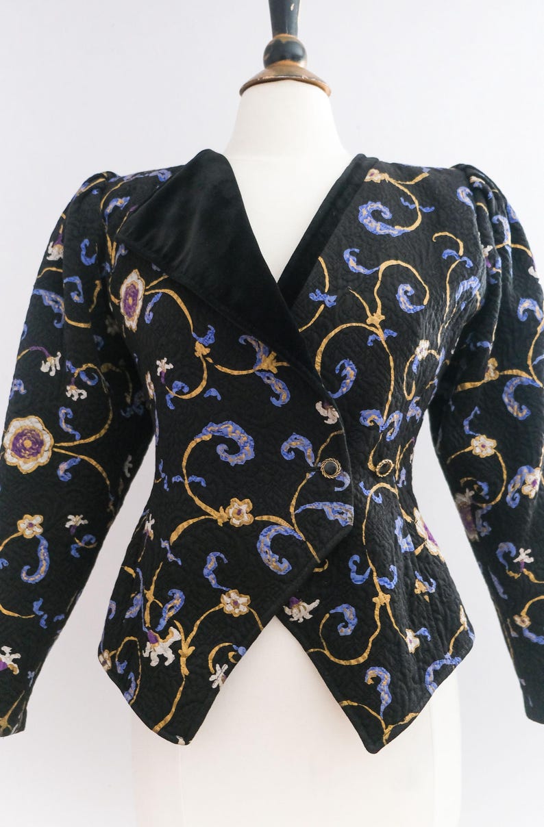 Vintage UNGARO 1980-tals quiltad blommig kavaj • S bild 3