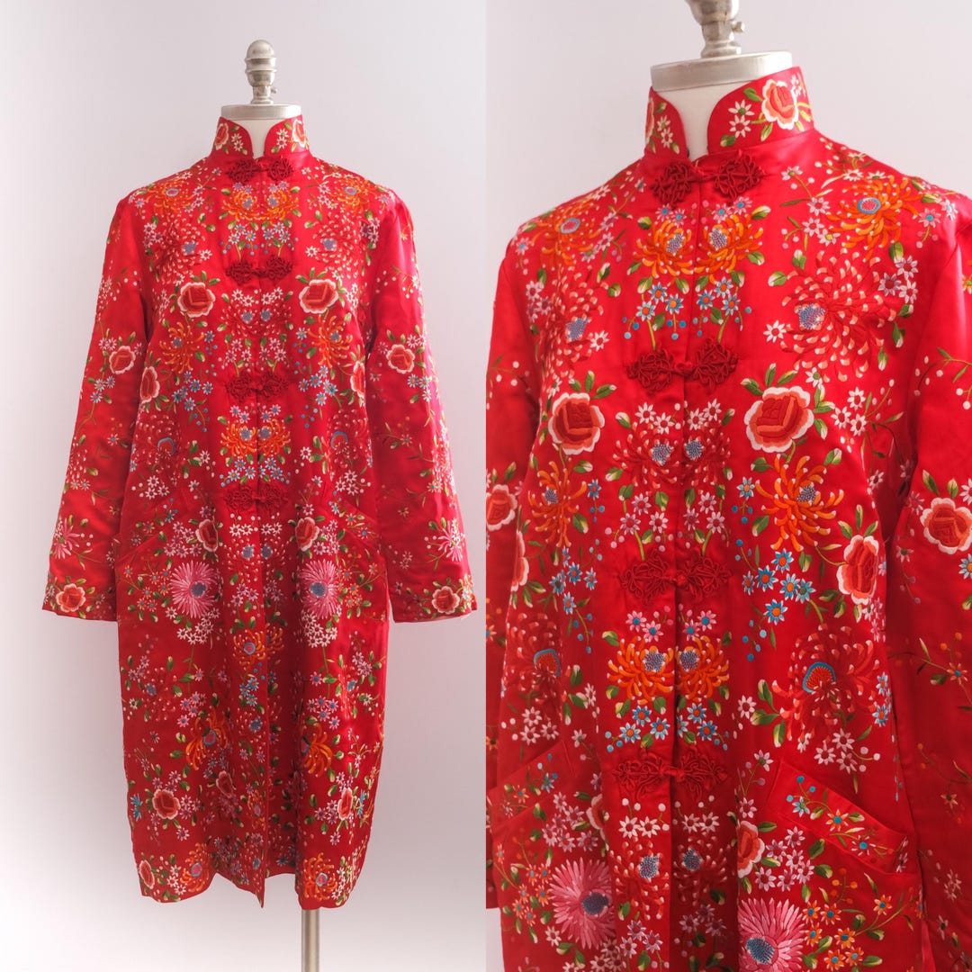 Vintage 1960s Red Chinese Embroidered Satin Floral Robe • S/M - Etsy