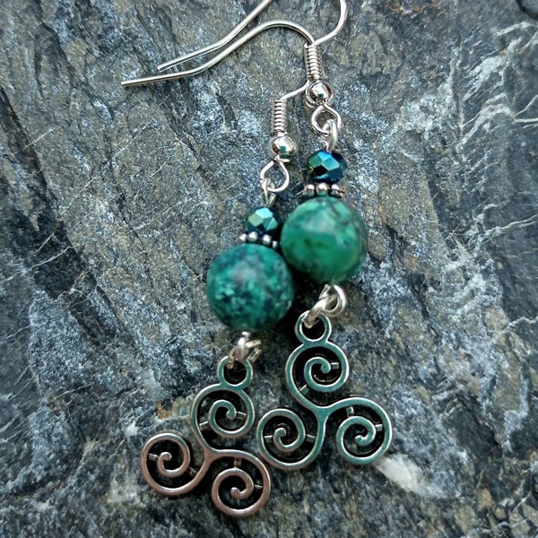 Celtic style handmade earrings with American Turquoise stones and triskelion knot silver charm. Simple & stylish, perfect little gift idea.