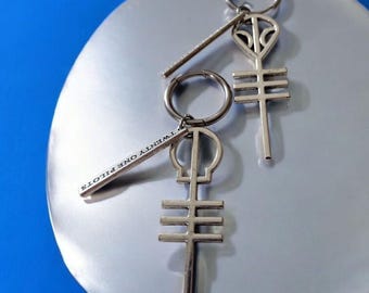 21 Pilots | Twenty One Pilots | Twenty Øne Piløts Alien And Skeleton Clique Earrings