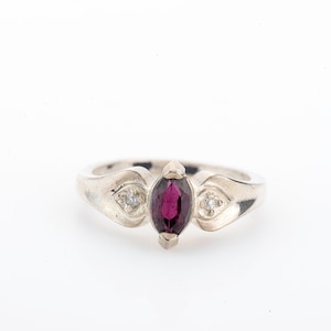 Vintage Marquise Garnet ring, sterling Silver, size 7