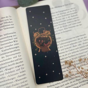 Marcapáginas Bruja en el Bosque - Lectura Mágica con Cielo Estrellado y Luna Mágica
