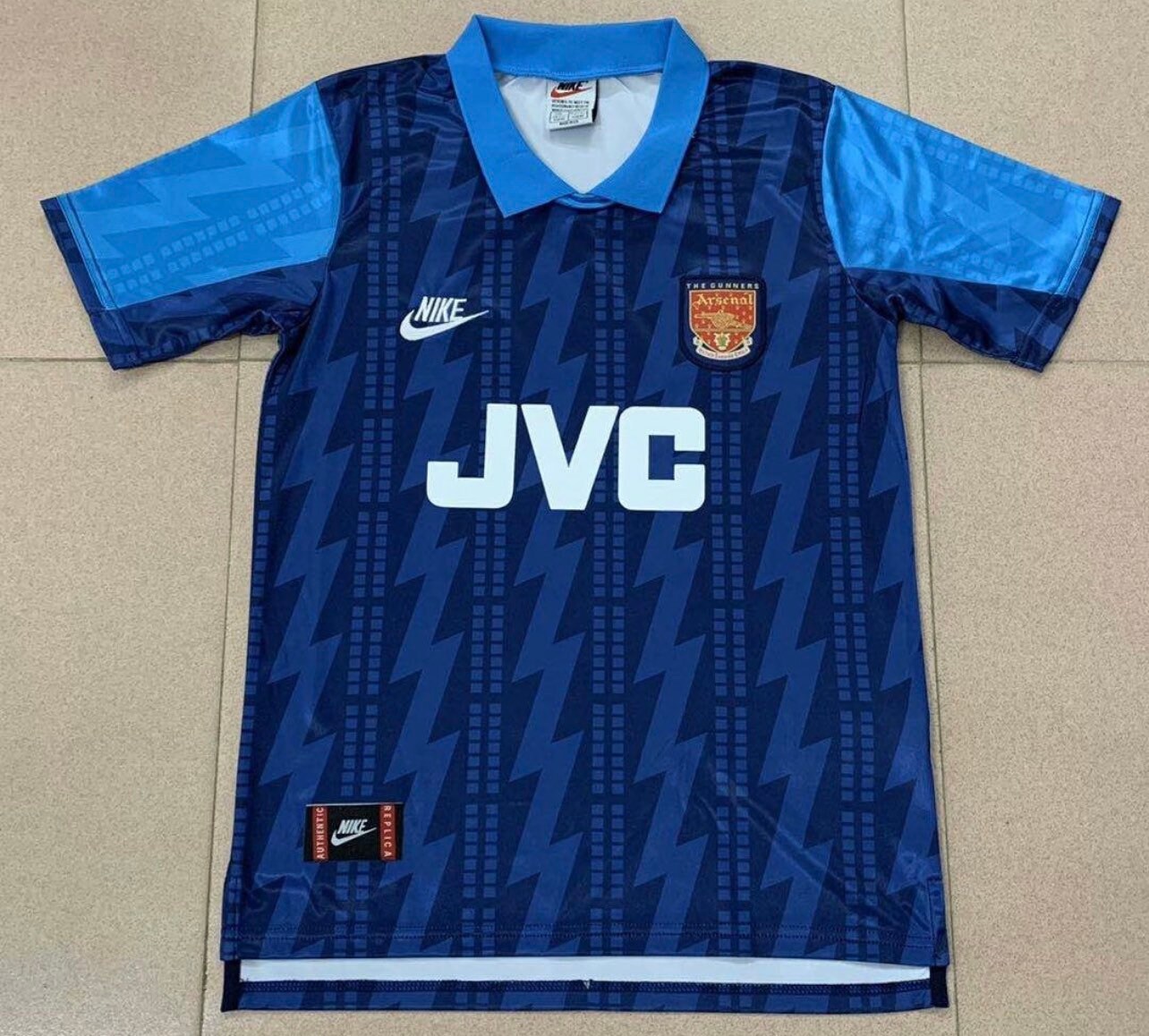 1991-93 Arsenal Away Shirt XL for sale